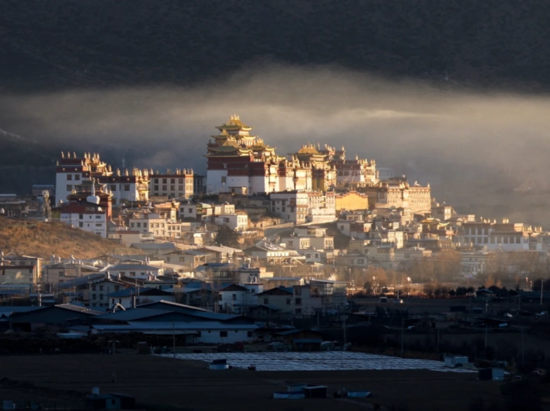 4 Days in Shangri-La: Avoid Tourist Traps & See the Real Tibet