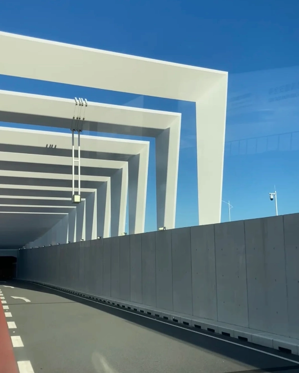 Photo of Hong Kong-Zhuhai-Macao Bridge: HZMB bridge tour best time