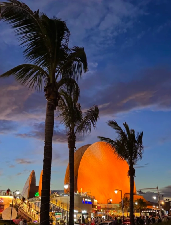 How to Get to Lovers' Road: Avoid Crowds on Zhuhai's Romantic Walk