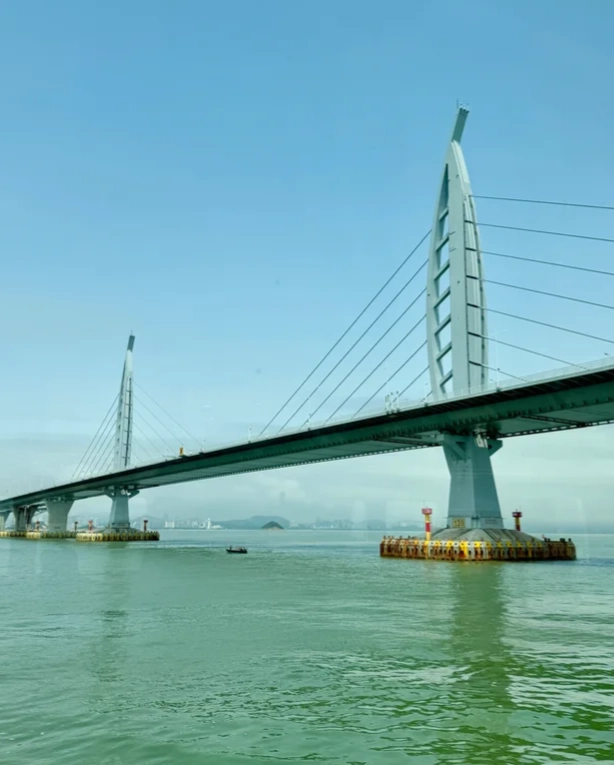 Hong Kong-Zhuhai-Macao Bridge: Is It Worth Your Time?