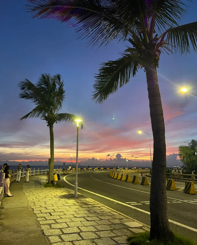 Zhuhai Travel Guide: Skip the Tourist Traps