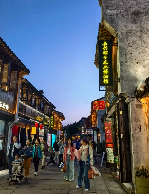 Photo of Yuehe Historic District: Yuehe night market
