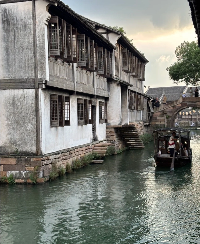 Travel photos of Jiaxing: Hangzhou to Wuzhen high-speed rail