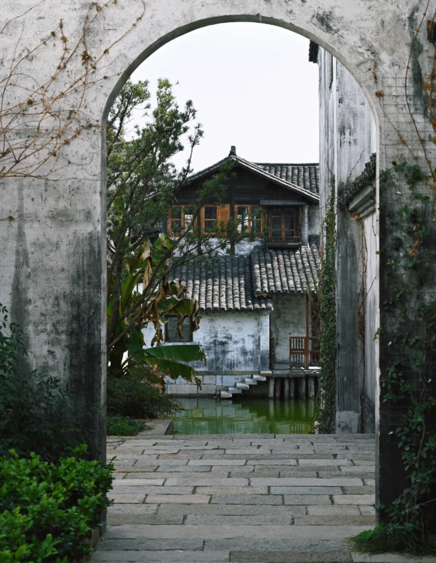 how to get to Yanguan Ancient Town how to get to Yanguan Ancient Town