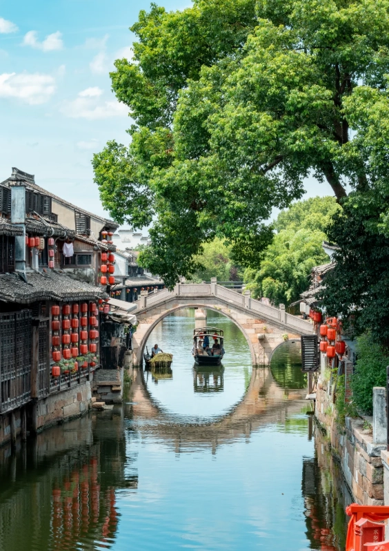 Best Time to Visit Xitang Ancient Town: Avoid Crowds & Save Money