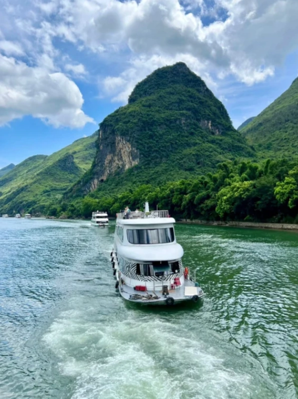Li River cruise from Guilin to Yangshuo