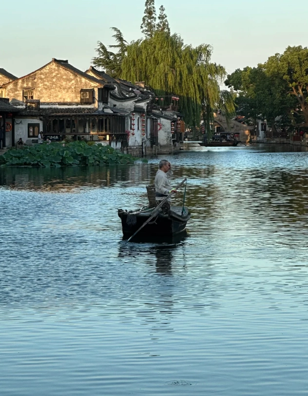 Wuzhen Water Town Day Trip: Insider Tips to Avoid Crowds