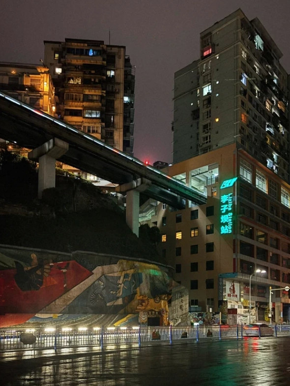 how to see monorail pass through building how to see monorail pass through building