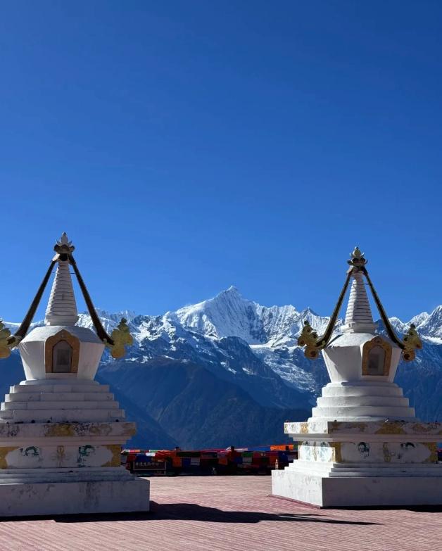 best time to visit Meili Snow Mountain