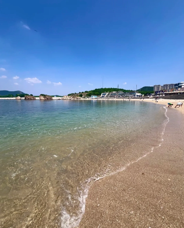 foreigner-friendly beaches China
