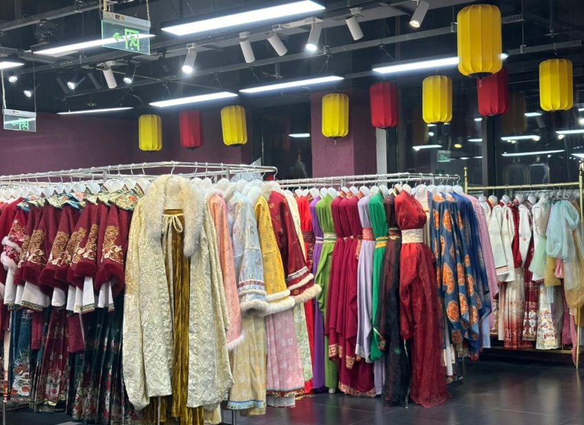 Chinese hanfu rental Chinese hanfu rental