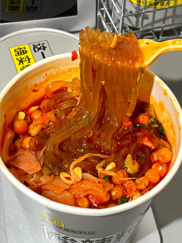 how to eat Chongqing noodles