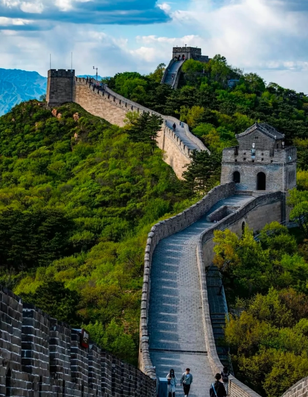 Best Great Wall Section: Mutianyu vs Badaling Pros & Cons