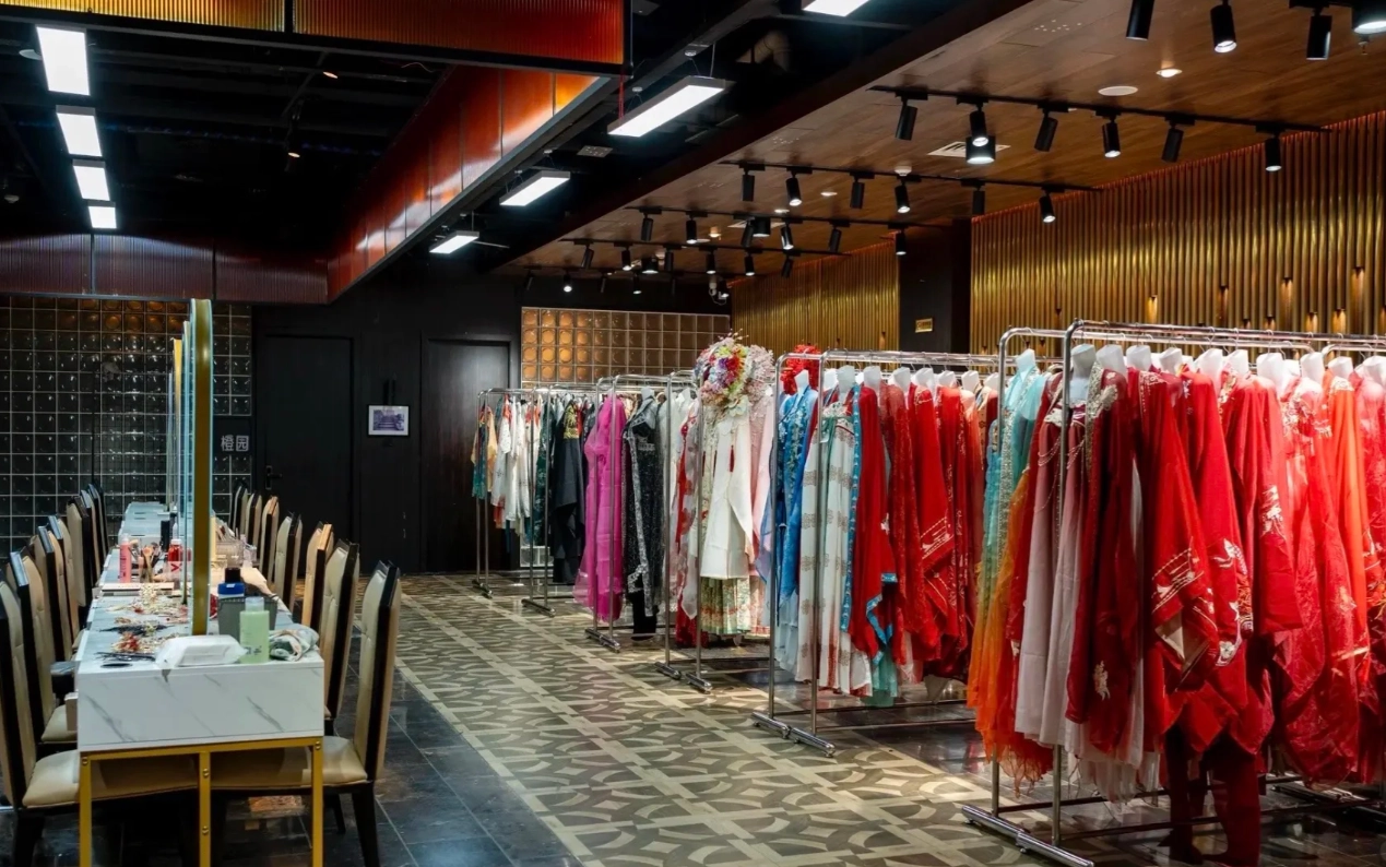 Chinese Hanfu Rental and Photoshoot: Your Go-To Guide for Stunning Shots