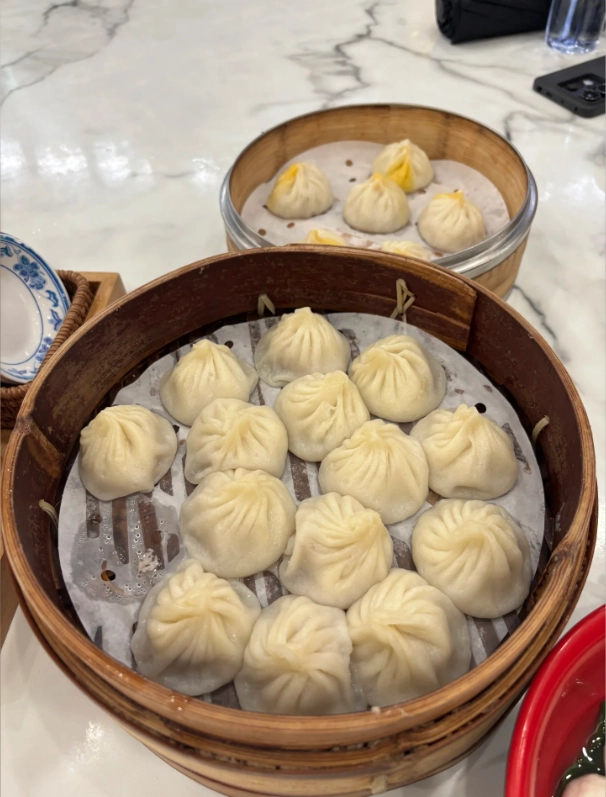 Chinese Street Food Guide: 10 Must-Try Dishes & Safety Tips