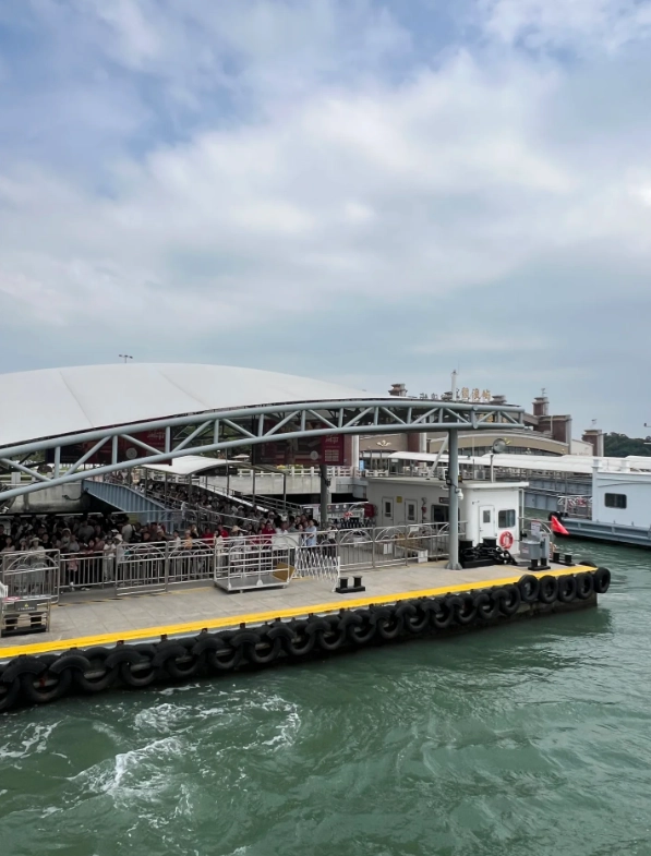 how to get to gulangyu island