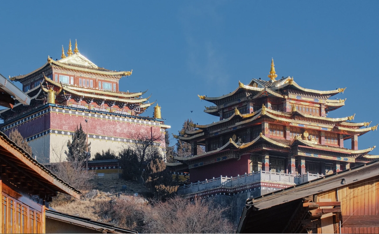 Dukezong Ancient Town: Visiting Tips Without the Tourist Traps