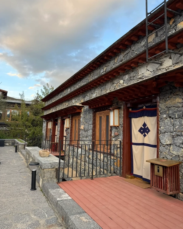 where to stay near Ganden Sumtseling where to stay near Ganden Sumtseling