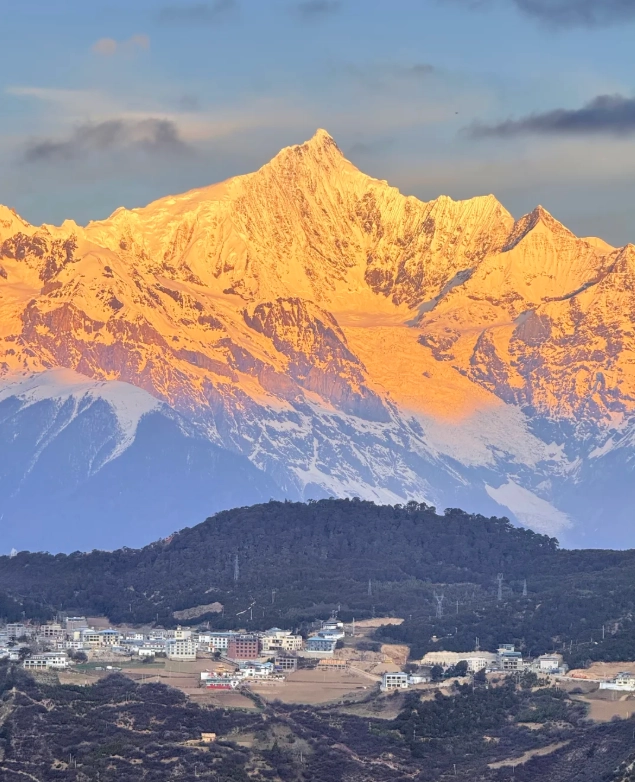 How Long to Spend at Meili Snow Mountain: A Practical Day-by-Day Plan