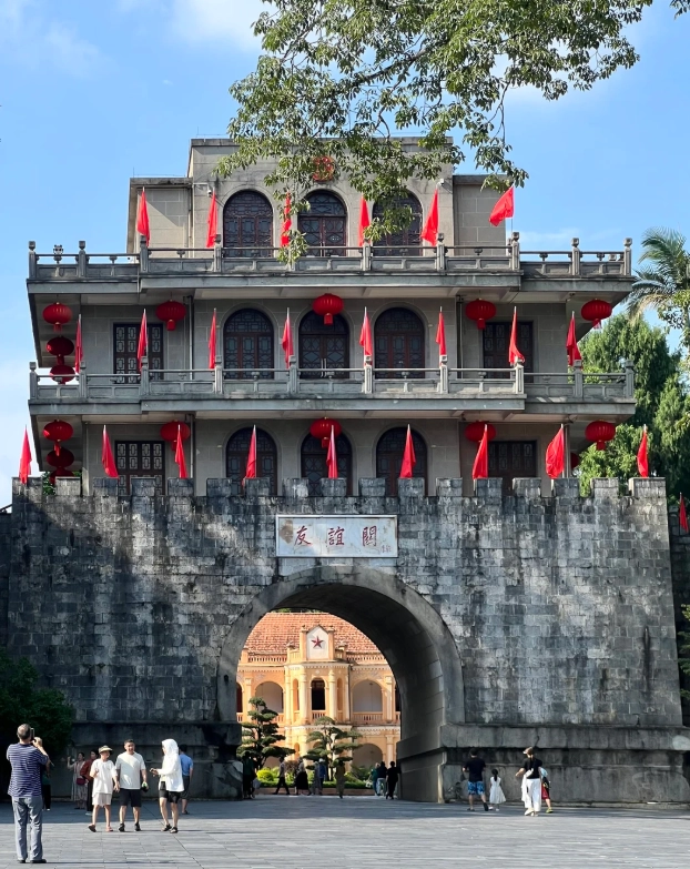 guangxi border travel