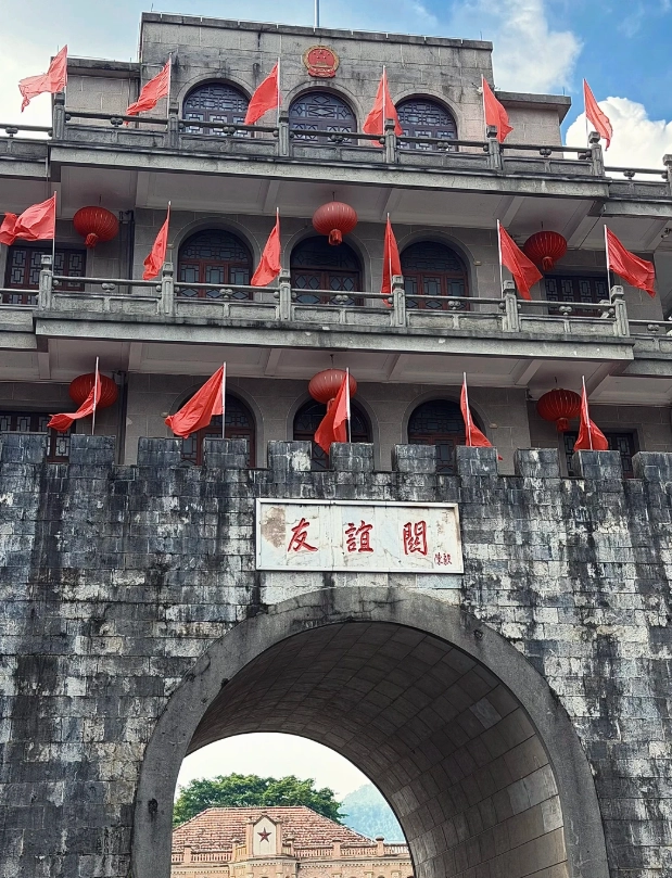 Pingxiang to Friendship Pass bus Pingxiang to Friendship Pass bus