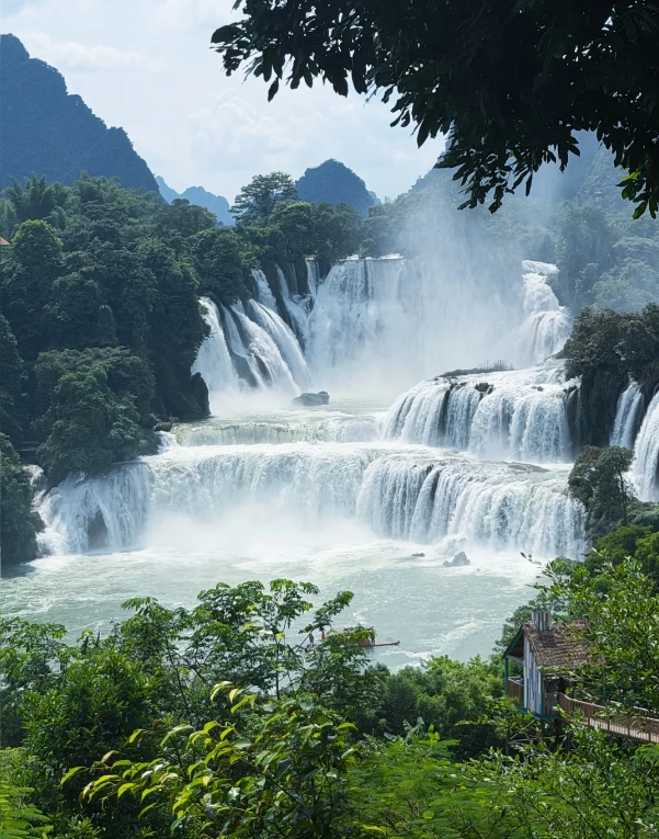 Ban Gioc-Detian Transnational Waterfall