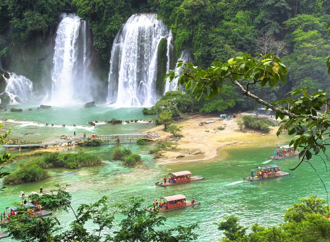 Photo of Ban Gioc-Detian Transnational Waterfall: de tian waterfall from nanning