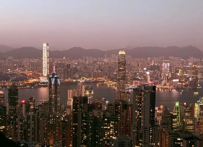 Hong Kong 12 Hour Layover: See the City in Half a Day