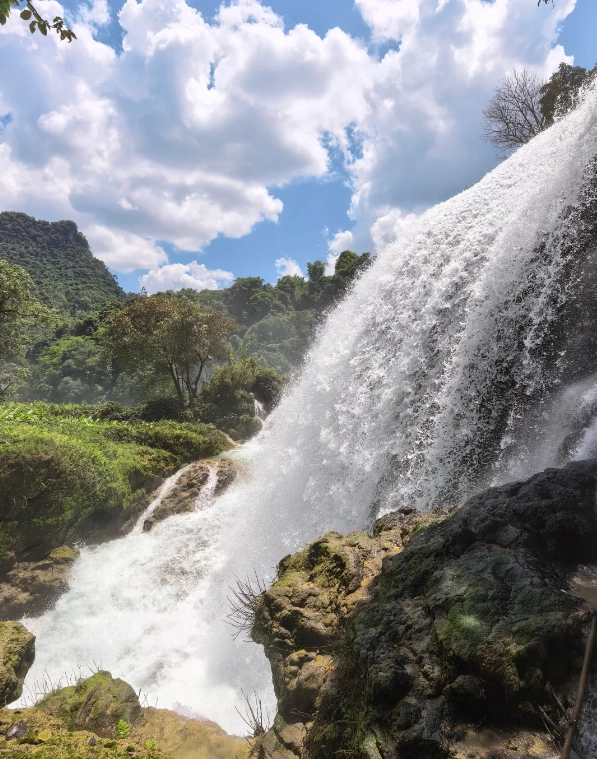 how to get to Ban Gioc waterfall