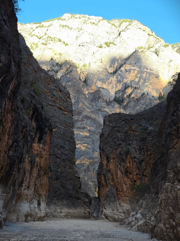 Shangri-La to Daocheng Yading Route: 5-Day Itinerary & Tips