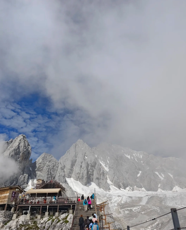 Shangri-La to Dukezong taxi