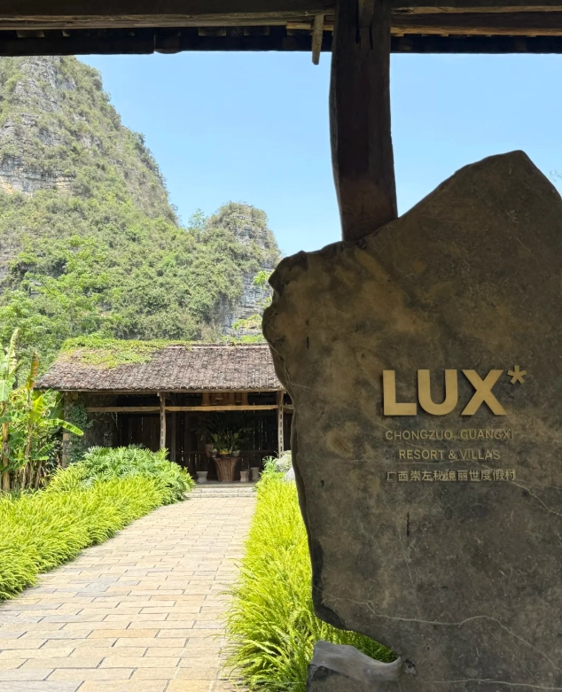 Chongzuo Luxury Hotels: Where to Wake Up to Karst Views