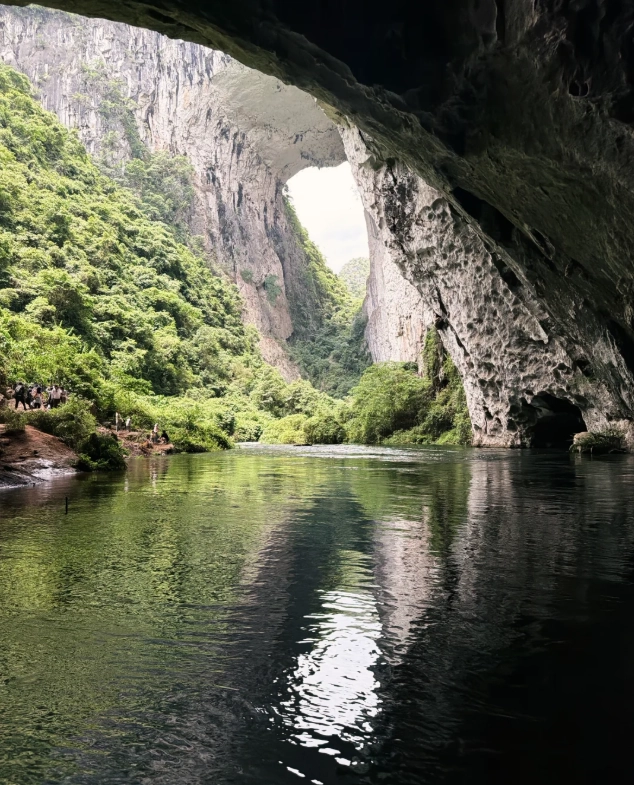 Huangguoshu Waterfall family tour Huangguoshu Waterfall family tour
