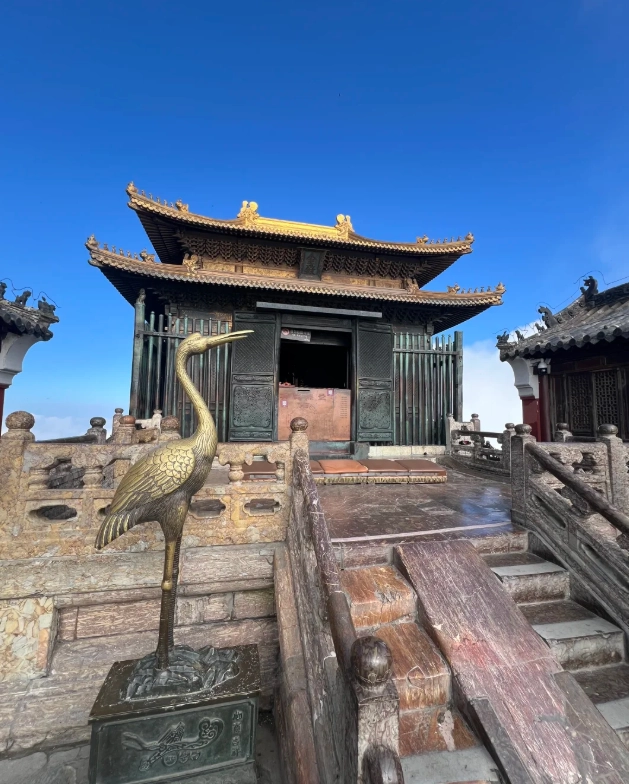 How to Visit Wudang Mountains: Avoid Crowds & Save Money