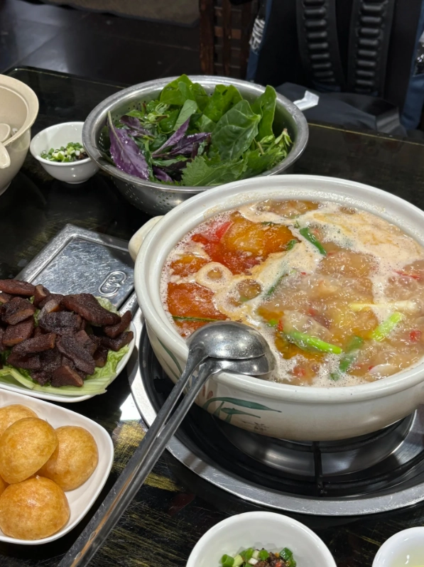 Huangguoshu Waterfall family tour Huangguoshu Waterfall family tour