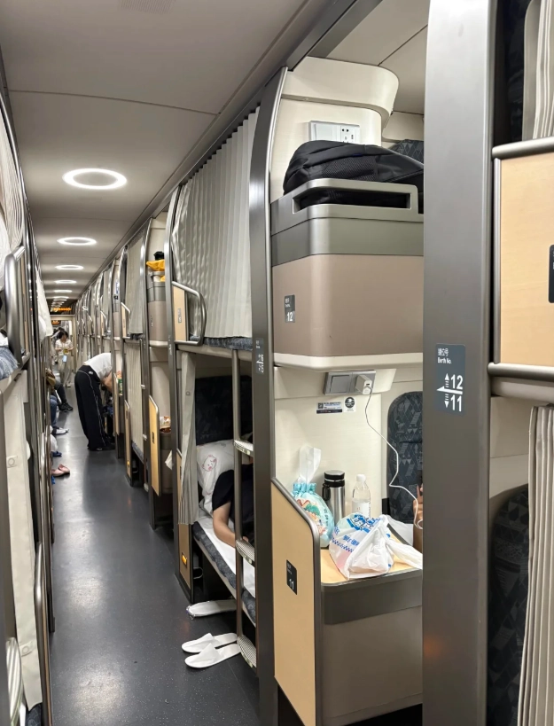 Beijing to Hangzhou high speed train Beijing to Hangzhou high speed train