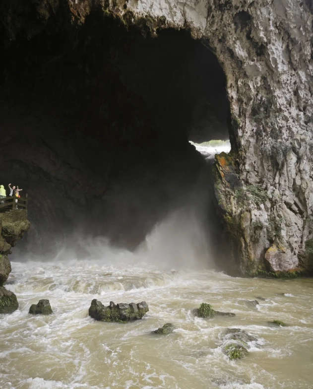 Huangguoshu waterfall budget Huangguoshu waterfall budget