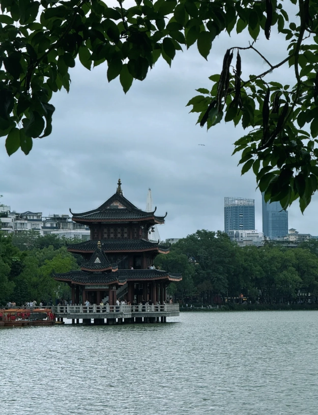 2 Days in Hangzhou: Smart Itinerary to Beat the Crowds