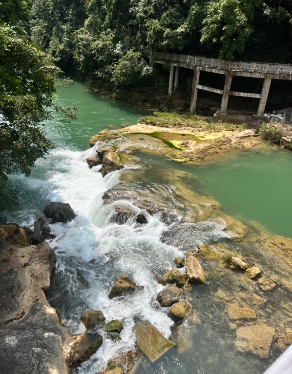 Huangguoshu Waterfall day trip Huangguoshu Waterfall day trip