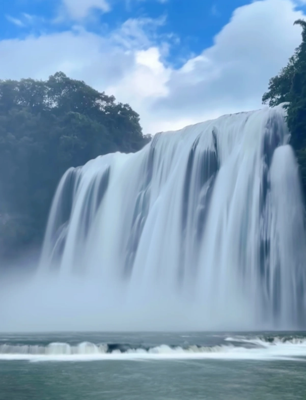 huangguoshu waterfall winter
