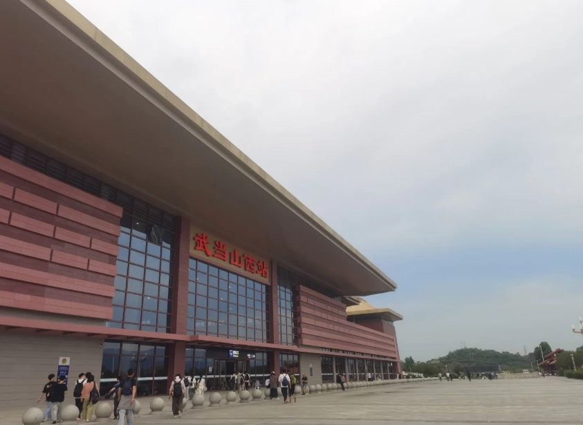 high speed train wuhan to wudangshan high speed train wuhan to wudangshan
