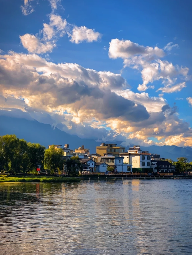 Dali itinerary Dali itinerary