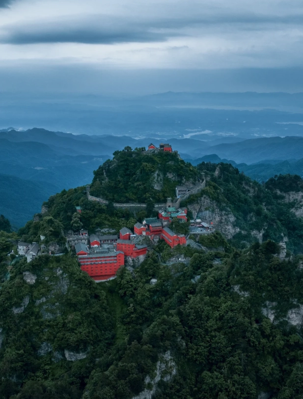 wudang mountains hiking time