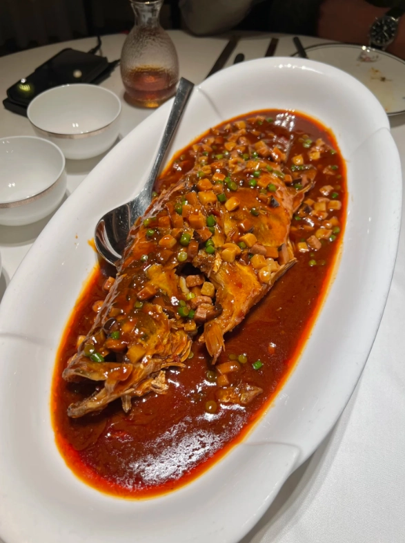What to Eat in Huangshan: 7 Dishes Locals Love