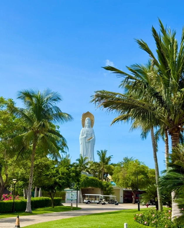 best beaches in sanya for kids