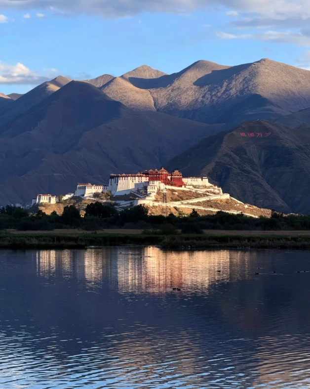Lhasa night tour