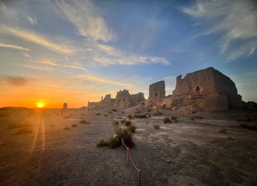 Dunhuang attractions