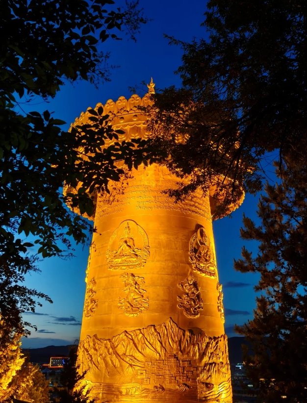 Shangri-La at Night: Top Things to See and Do