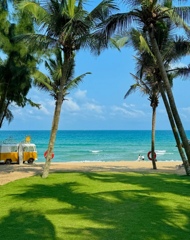 Top Things to Do in Sanya: 7 Must-See Spots & Hidden Gems