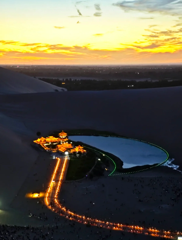 What to Do in Dunhuang at Night: Shazhou Market & Night Tours